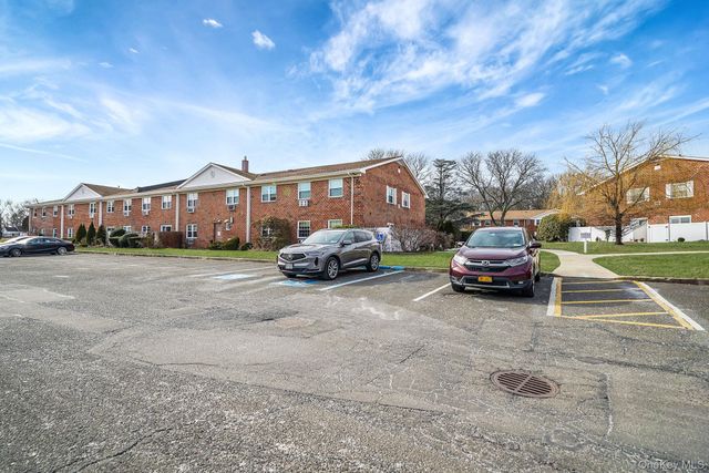 460 old town Road 19H, Port Jefferson Station, NY 11776