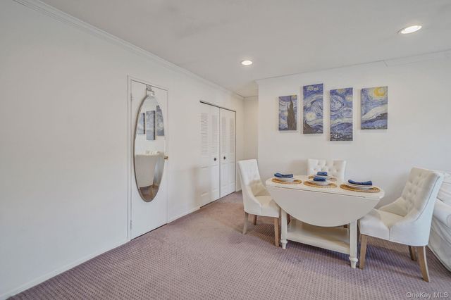 460 old town Road 19H, Port Jefferson Station, NY 11776