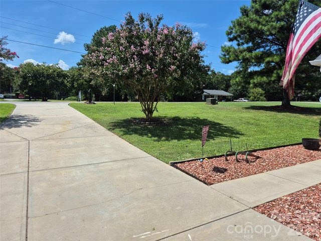 1637 Riverview Road, Lincolnton, NC 28092