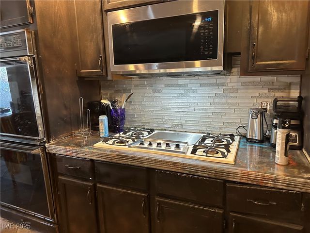 4408 North Pioneer Way, Las Vegas, NV 89129