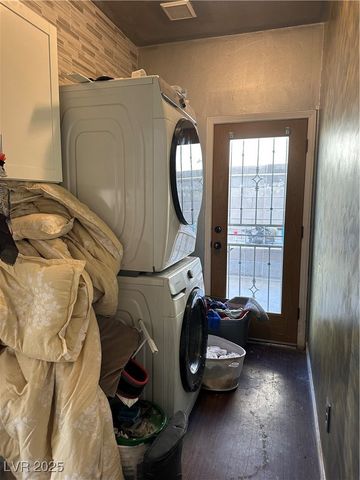 4408 North Pioneer Way, Las Vegas, NV 89129