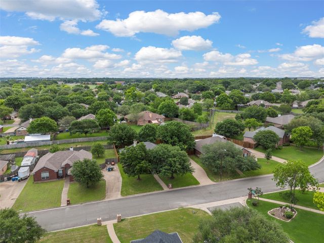 616 Durango Circle, Hewitt, TX 76643