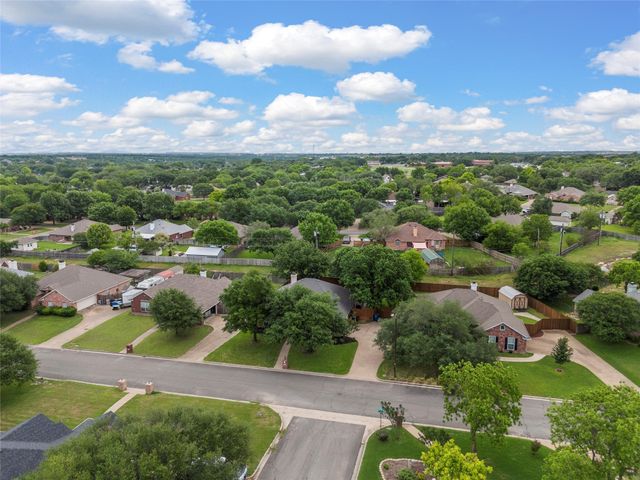 616 Durango Circle, Hewitt, TX 76643