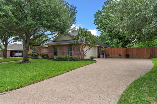 616 Durango Circle, Hewitt, TX 76643