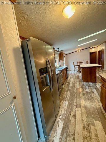 211 Maxine Drive, Charleston, WV 25312