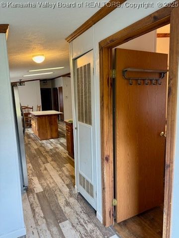 211 Maxine Drive, Charleston, WV 25312