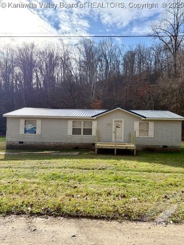 211 Maxine Drive, Charleston, WV 25312