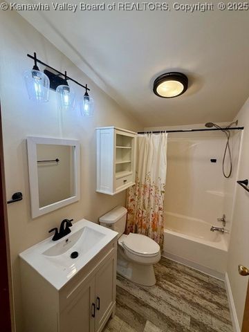 211 Maxine Drive, Charleston, WV 25312