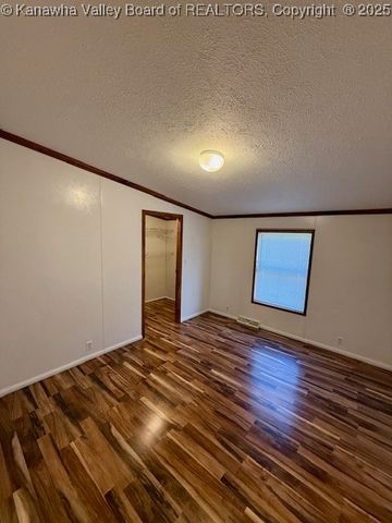 211 Maxine Drive, Charleston, WV 25312