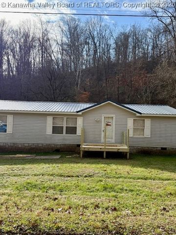 211 Maxine Drive, Charleston, WV 25312