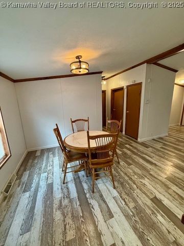 211 Maxine Drive, Charleston, WV 25312