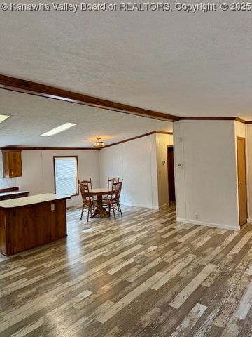 211 Maxine Drive, Charleston, WV 25312