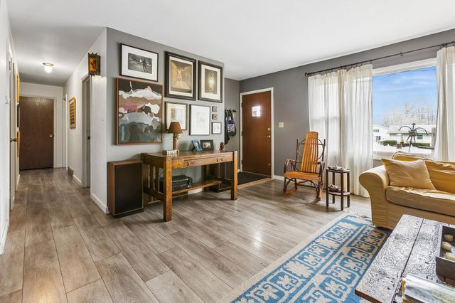 28 S Franklin Street, New Buffalo, MI 49117