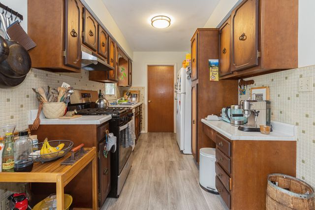 28 S Franklin Street, New Buffalo, MI 49117