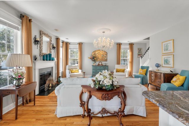 221 White Gables Drive, Summerville, SC 29483