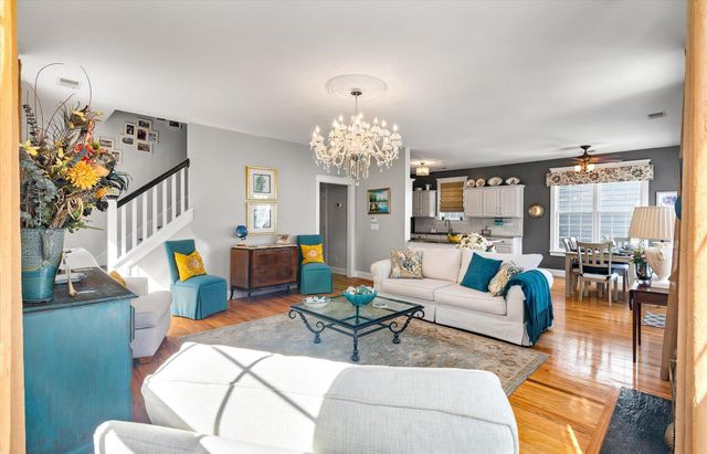 221 White Gables Drive, Summerville, SC 29483