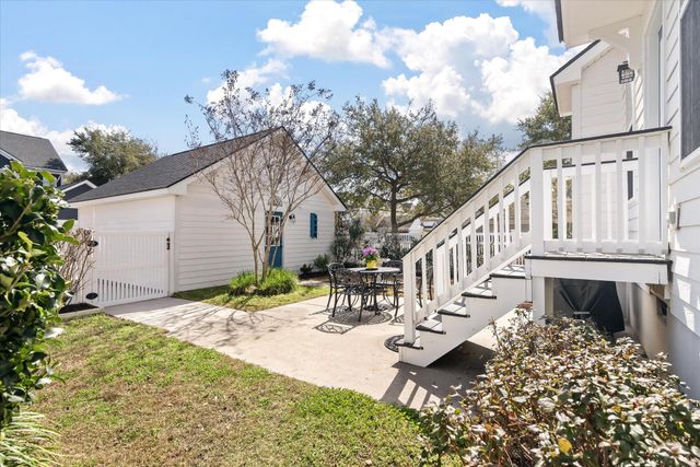 221 White Gables Drive, Summerville, SC 29483