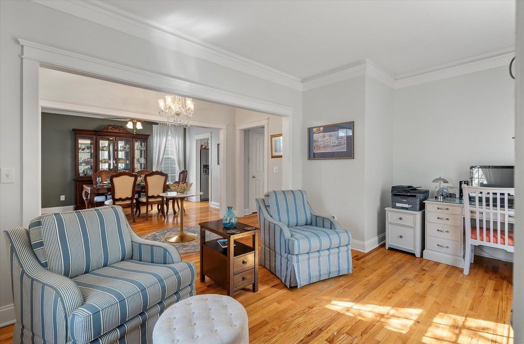 Image 12 of property listing at 221 White Gables Drive, Summerville, SC 29483