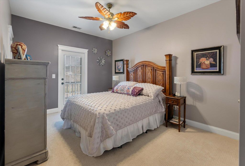 Image 36 of property listing at 221 White Gables Drive, Summerville, SC 29483