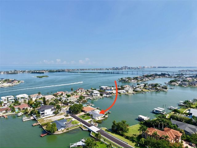 902 OAKWOOD DRIVE, Largo, FL 33770