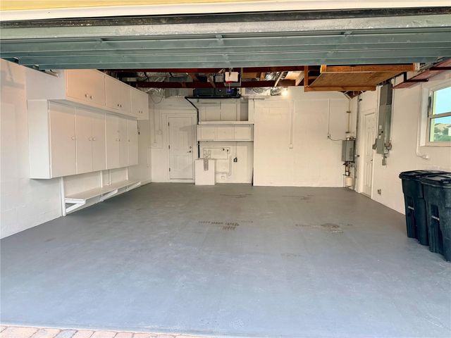 902 OAKWOOD DRIVE, Largo, FL 33770