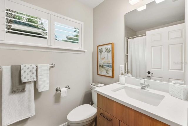 9821 SW 34TH ROAD, Gainesville, FL 32608