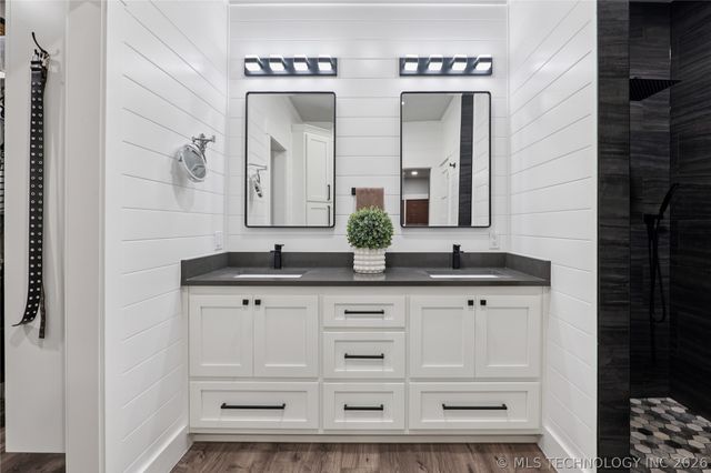 195 Cardell, Eufaula, OK 74432