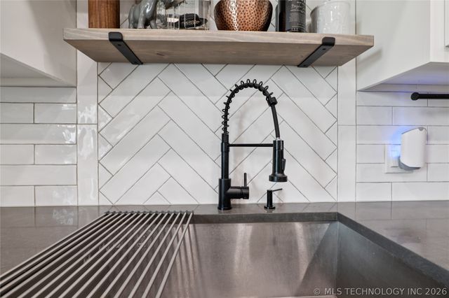 195 Cardell, Eufaula, OK 74432