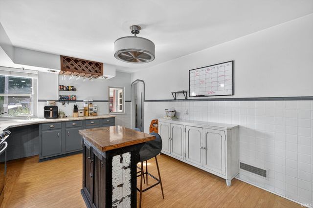 801 S Spring Street, Mishawaka, IN 46544