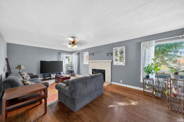 801 S Spring Street, Mishawaka, IN 46544