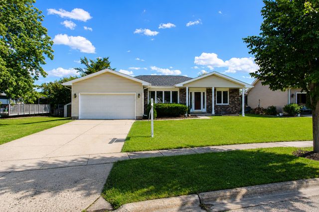 5111 Springdale Lane, Mchenry, IL 60050