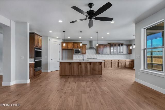 986 La Strata Drive, Minden, NV 89423