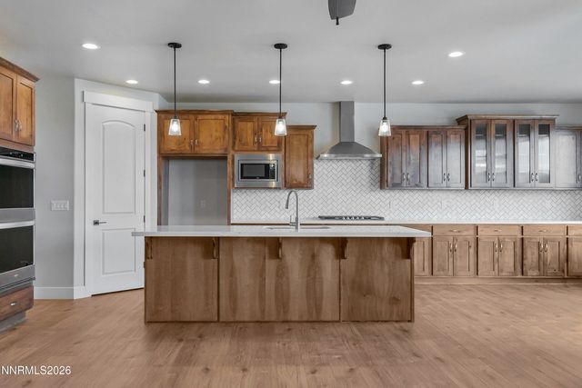 986 La Strata Drive, Minden, NV 89423