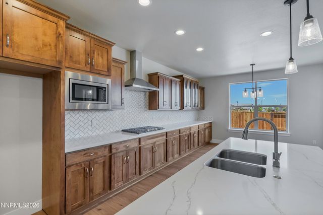 986 La Strata Drive, Minden, NV 89423