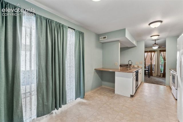 3330 Templeton Gap Road 6, Colorado Springs, CO 80907
