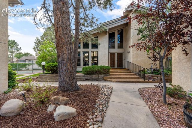 3330 Templeton Gap Road 6, Colorado Springs, CO 80907