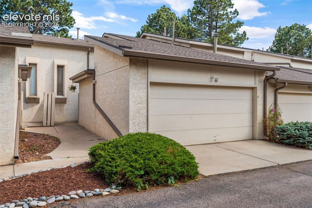 3330 Templeton Gap Road 6, Colorado Springs, CO 80907