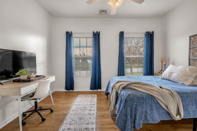217 Prestwick Drive B, Valparaiso, IN 46385