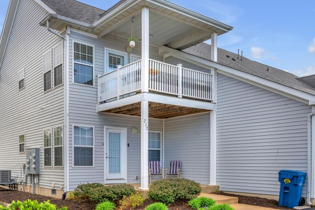 217 Prestwick Drive B, Valparaiso, IN 46385