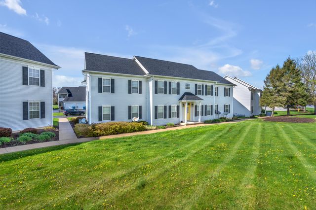 217 Prestwick Drive B, Valparaiso, IN 46385