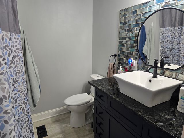 2123 W Willard Road, Vienna Twp, MI 48420