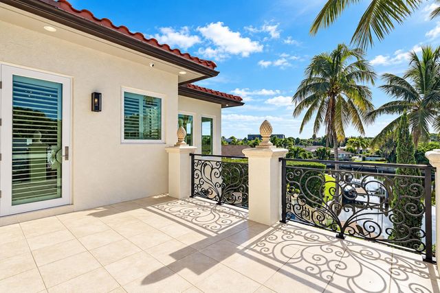 760 Coquina Way, Boca Raton, FL 33432