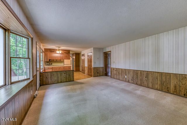 111 Churchill Circle, Bristol, TN 37620