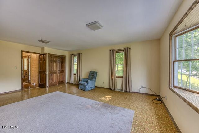 111 Churchill Circle, Bristol, TN 37620
