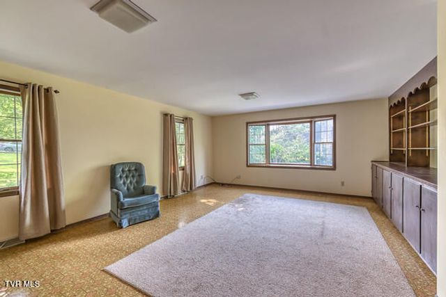 111 Churchill Circle, Bristol, TN 37620
