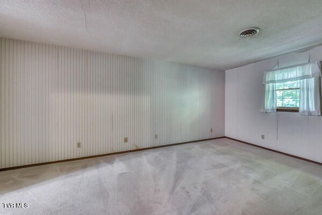 111 Churchill Circle, Bristol, TN 37620