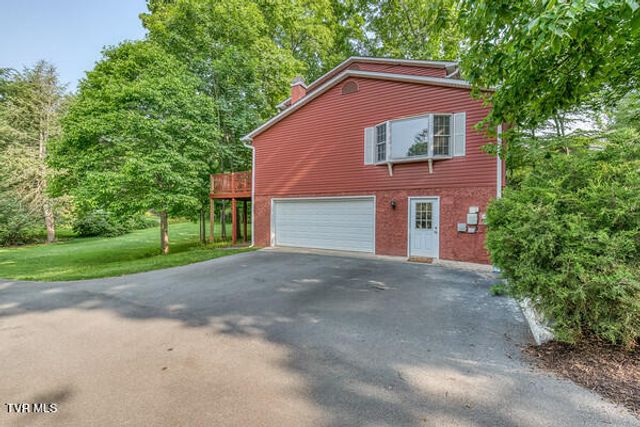 111 Churchill Circle, Bristol, TN 37620