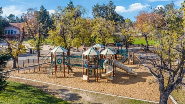 22963 Longdown Road, Cupertino, CA 95014