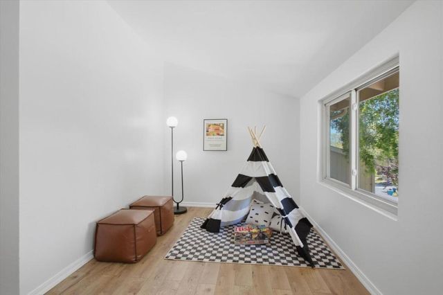 22963 Longdown Road, Cupertino, CA 95014