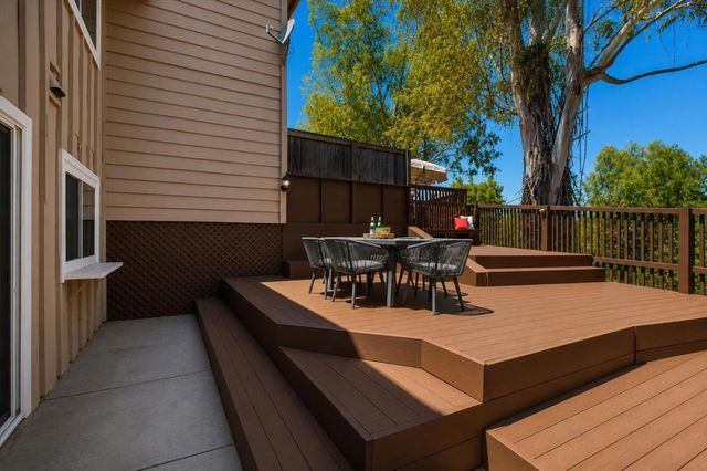 22963 Longdown Road, Cupertino, CA 95014